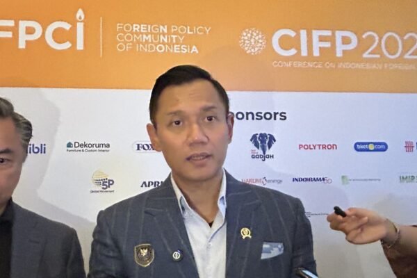 Indonesia berlomba untuk memulihkan Sumatera setelah banjir dan tanah longsor yang mematikan