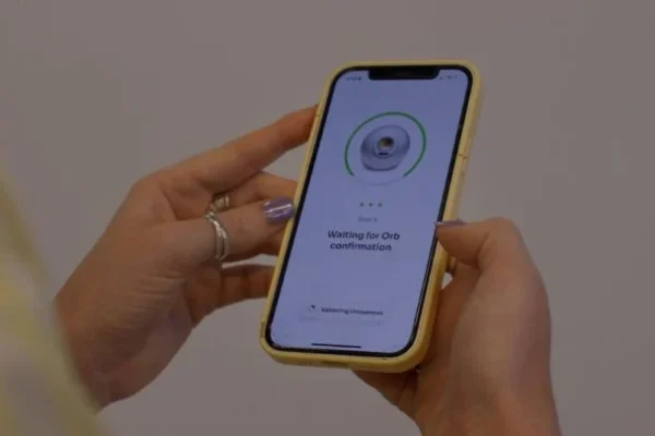 Aplikasi 'World' yang didukung oleh Sam Altman menambahkan obrolan terenkripsi dan pembayaran kripto