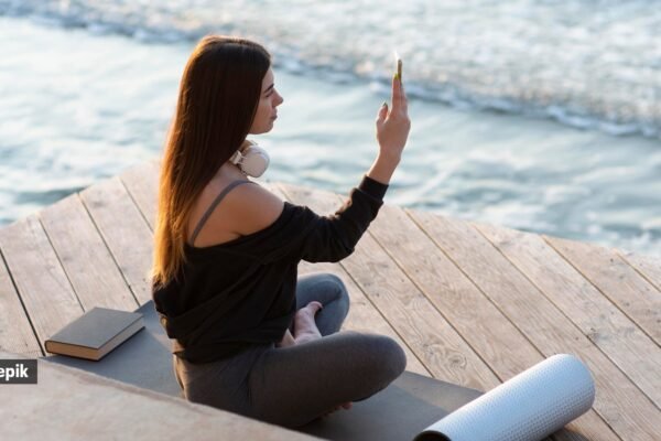 Detoksifikasi digital: memutuskan hubungan, antara kemewahan dan hak fundamental