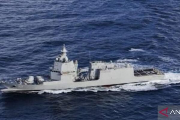 TNI Angkatan Laut menerima kapal fregat baru KRI Prabu Siliwangi-321