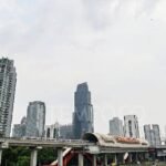 Indonesia menurunkan proyeksi pertumbuhan ekonomi tahun 2025 menjadi 4,7-5 persen.