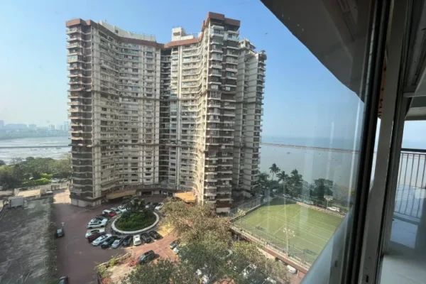 Bagaimana sebuah perkumpulan di Mumbai mengubah para pemilik rumah menjadi penghasil pendapatan tahunan