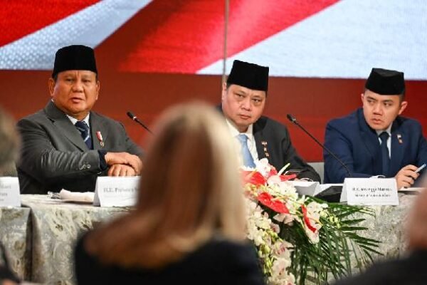 Celios memperingatkan bahwa perjanjian perdagangan Indonesia-AS mengancam industri.