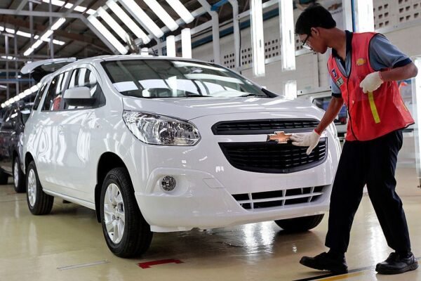 GM melakukan reload, menargetkan 'surga aman' Toyota di Indonesia