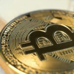 Senator Moreno memberikan pembaruan mengenai RUU kripto yang terhenti.