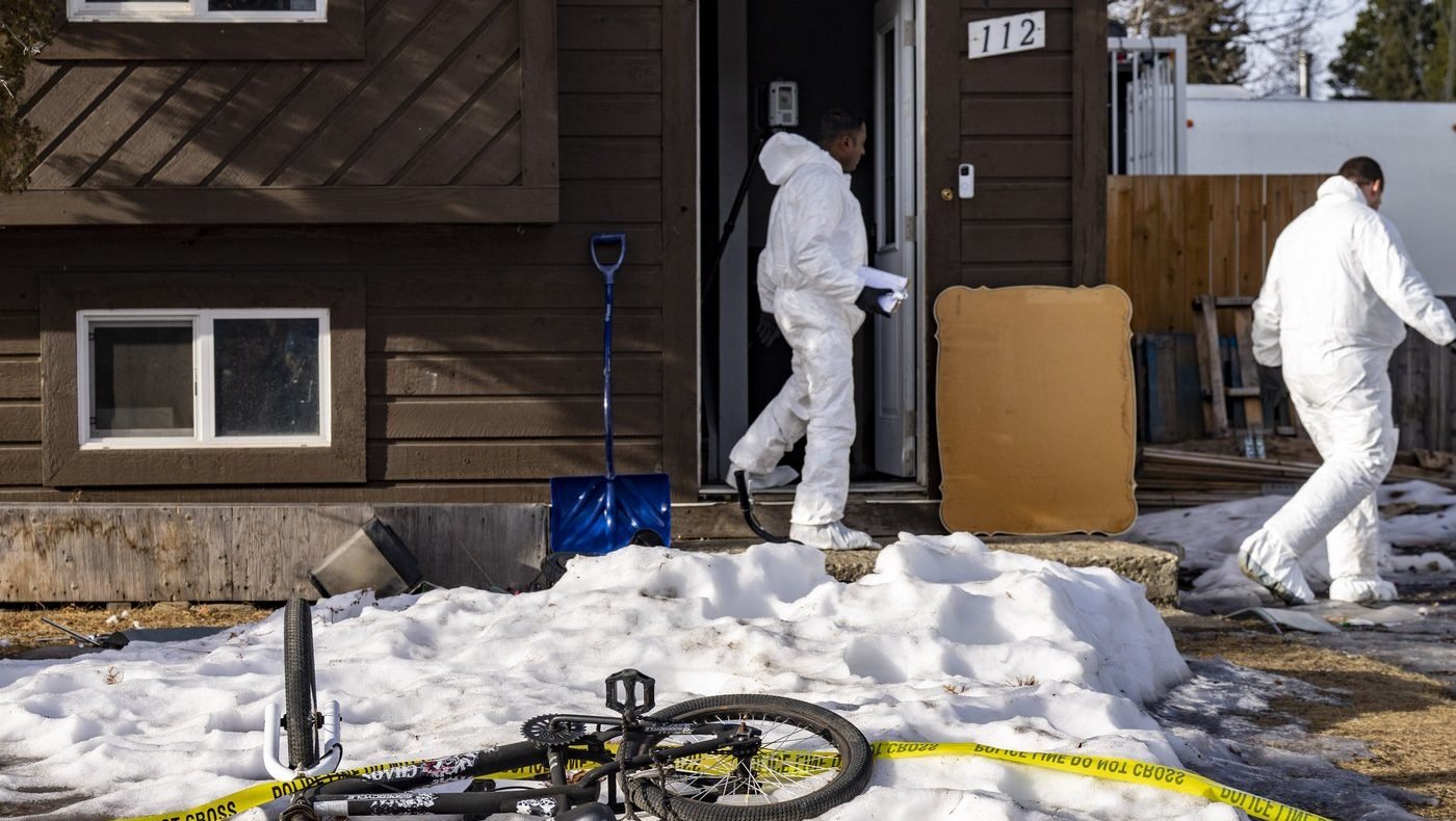 Dokumen dan media sosial mengungkap gaya hidup pelaku penembakan di Tumbler Ridge