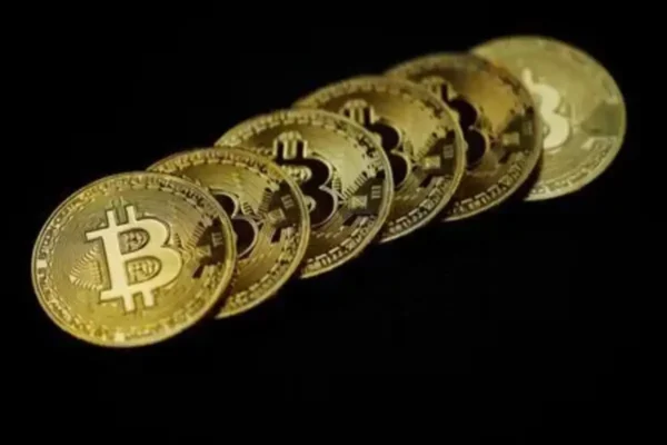 Mengapa harga Bitcoin naik hari ini: Harga BTC/USD melonjak melampaui $71.000 setelah komentar Trump tentang konflik Iran memicu lonjakan pasar kripto.