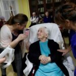 Sebuah penelitian mengungkapkan bahwa perubahan gaya hidup sederhana dapat membantu mencegah demensia