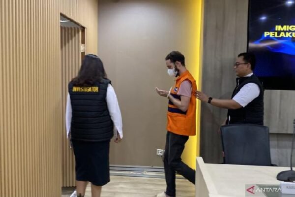 Skandal Kejahatan Seksual di Bali: Pembuat Film Porno AS dan Jaringan Prostitusi Rusia Dibongkar