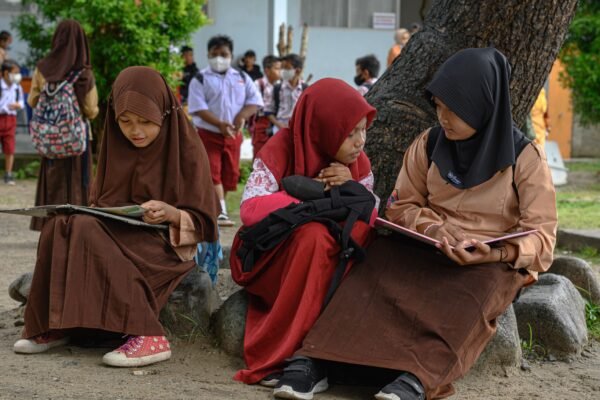 WHO dan UNFPA mengapresiasi upaya Indonesia dalam memberantas kanker serviks, serta mendesak agar strategi vaksinasi dipermudah dan program skrining ditingkatkan