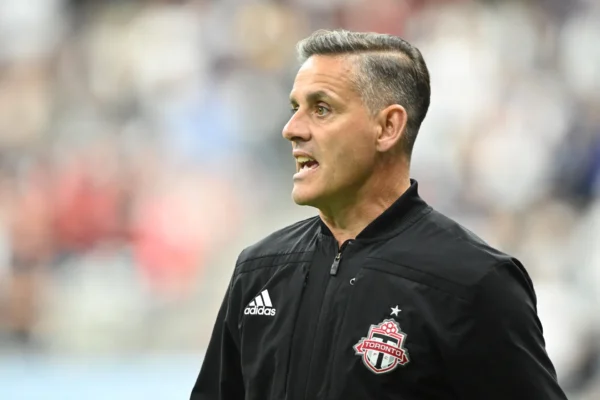 Indonesia menunjuk mantan pelatih Kanada, Herdman, untuk menggantikan Kluivert