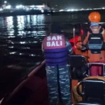 Enam orang tewas dan puluhan lainnya hilang setelah sebuah feri yang mengangkut 65 orang tenggelam di lepas pantai Bali, Indonesia