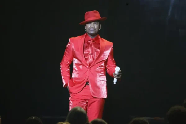 Ne-Yo kehilangan pekerjaan karena gaya hidup poliamori