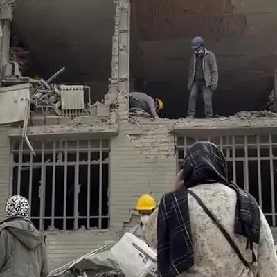 Pesawat Pengisian Bahan Bakar AS Jatuh di Irak, Kata Pihak Militer