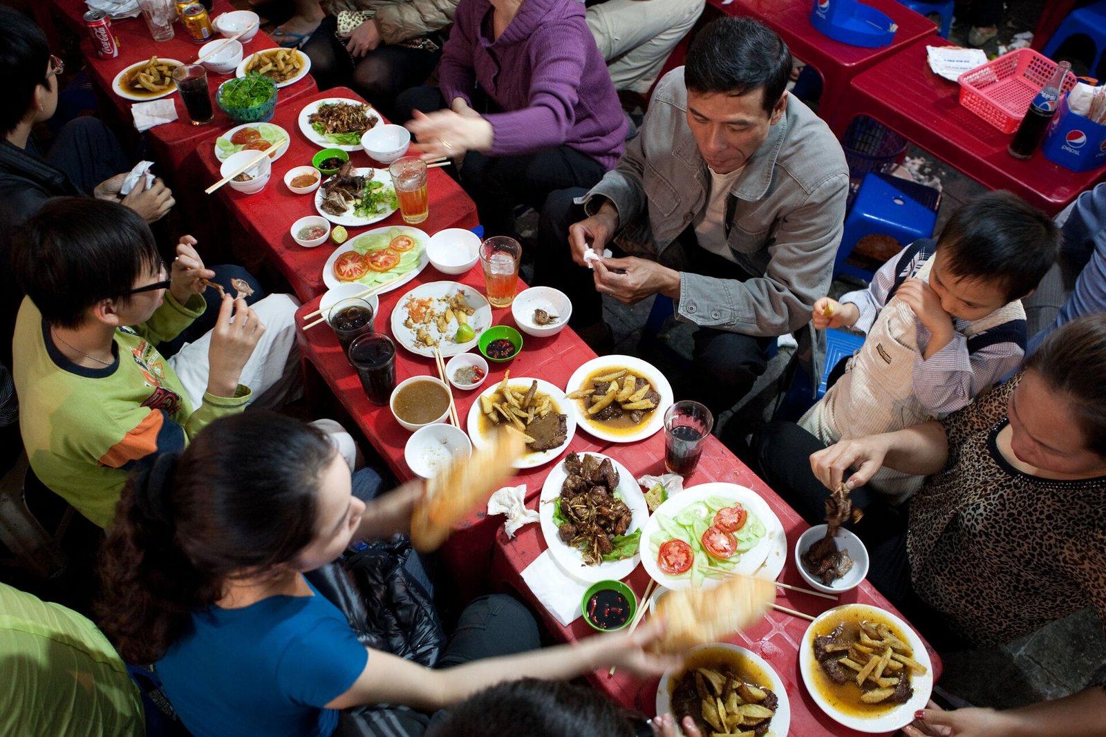 Makanan yang tidak aman menyebabkan 866 juta kasus penyakit dan 1,5 juta kematian setiap tahunnya; anak-anak kecil merupakan kelompok yang paling berisiko
