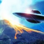Penampakan UFO di atas gunung berapi di Indonesia memang berasal dari luar angkasa — tapi apa itu makhluk asing?