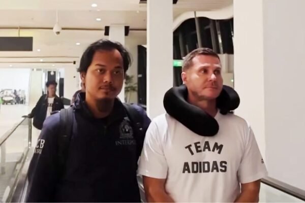 Bos kejahatan Steven Lyons akan menjalani sidang penyerahan diri di Belanda
