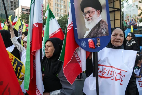 Dunia bereaksi saat Iran dan AS mencapai kesepakatan sementara untuk mengakhiri perang