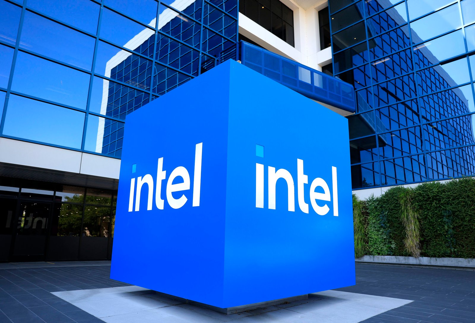 Kondisi saham teknologi hari ini: Saham Intel melonjak 25%, Meta akan memangkas 10% tenaga kerjanya, Microsoft menawarkan skema pembelian saham