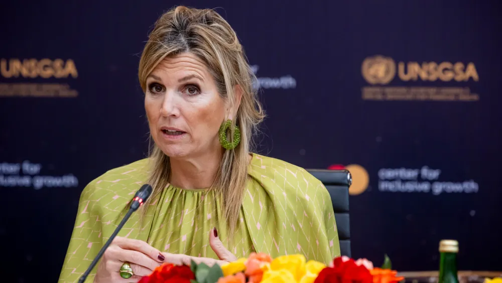 Ratu Maxima Memilih Gaun Hijau Karya Natan untuk Kunjungan ke Indonesia