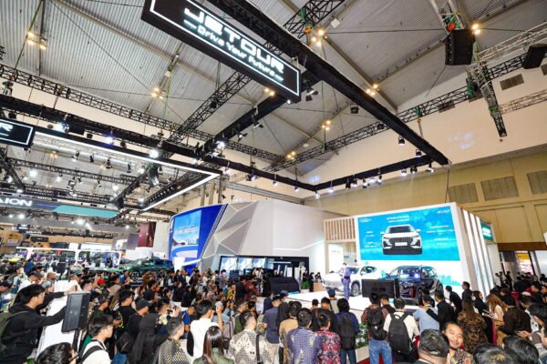 BYD dan merek-merek Tiongkok lainnya meluncurkan model hibrida di Indonesia