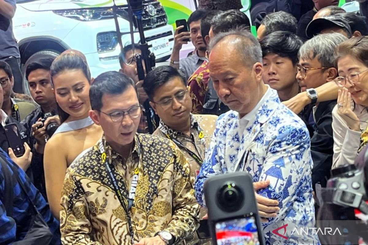 Indonesia mendorong penerapan semua teknologi otomotif untuk mengurangi emisi