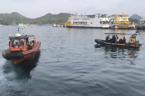 Pelatih Sepak Bola dan Ketiga Anaknya yang Masih Kecil Tewas Setelah Perahu yang Mereka Tumpangi Tenggelam di Dekat Tempat Wisata